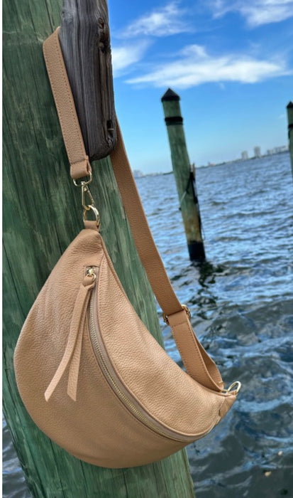 Lilla Sling Bag