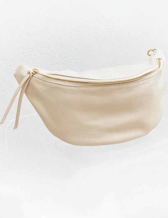 Lilla Sling Bag