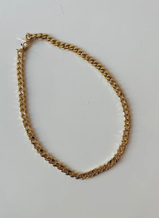 Curb Link Chain Necklace