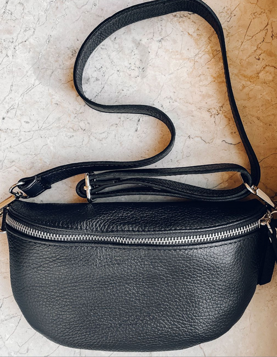 THE SHELLY FANNY PACK