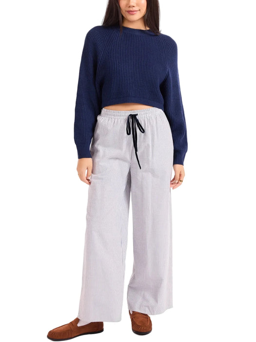 Calm Reader Pullover