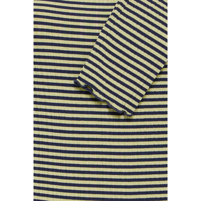 IHCELLA Long Sleeve T-Shirt