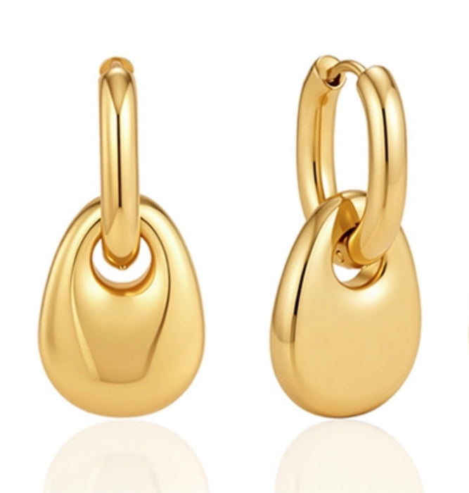 Mila Drop Earrings
