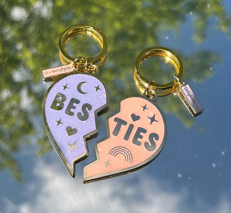 Besties Split Heart Keychain S/2