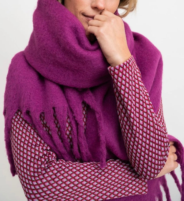Nelson Scarf